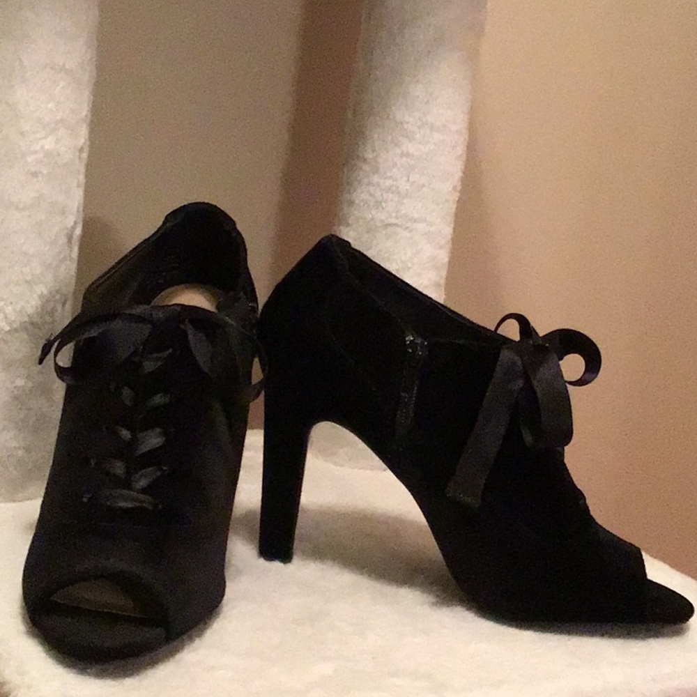 Kelly and Katie Black Velvet Fiorine bootie shoes